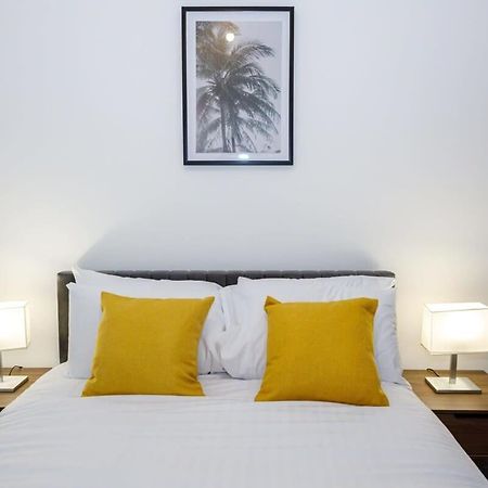Contemporary 1 Bed Apartment Central Bolton Esterno foto