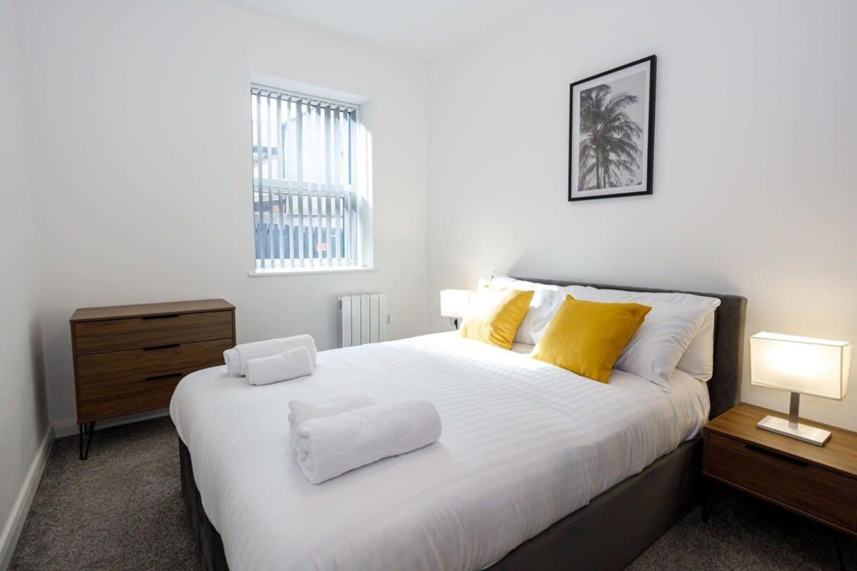 Contemporary 1 Bed Apartment Central Bolton Esterno foto